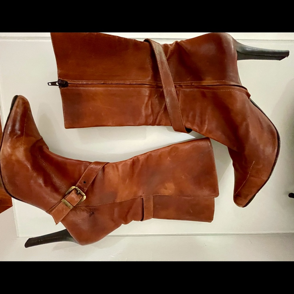 Vintage Italian boots, genuine leather, European size 9 B, gently worn